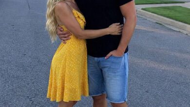 May be an image of one or more people, blonde hair and people smiling