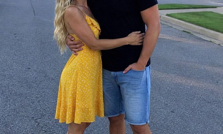 May be an image of one or more people, blonde hair and people smiling