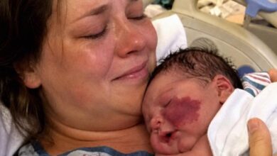 May be an image of baby, smiling, hospital and text that says 'AmaMamaNostalgia igia SteryoFtheday ef.theday Am'